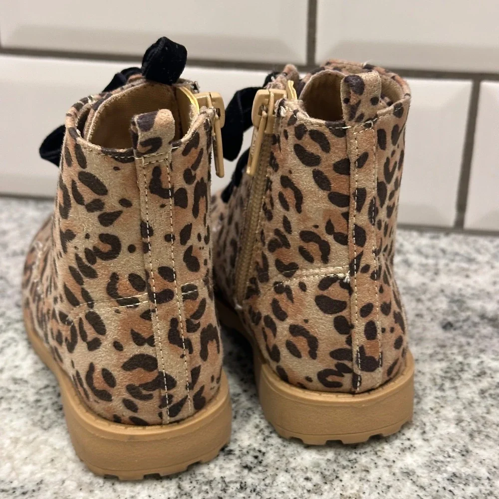 Wonder Nation Kid Size 7 Combat Boots Leopard Velvet Laces Side Zip Animal Print